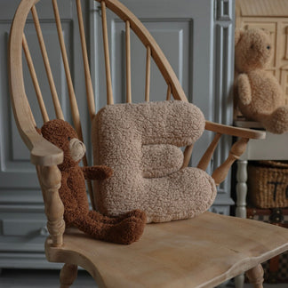 Buchstabenkissen Teddy beige