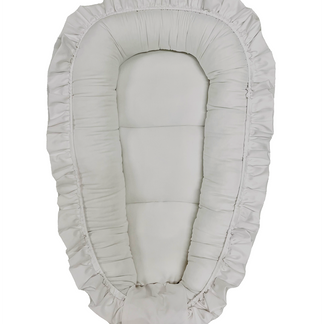 Babynestchen mit Rüschen grau