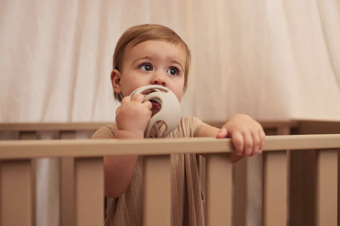 Beißball Silikon ¯ 9,5cm Nougat - Jollein