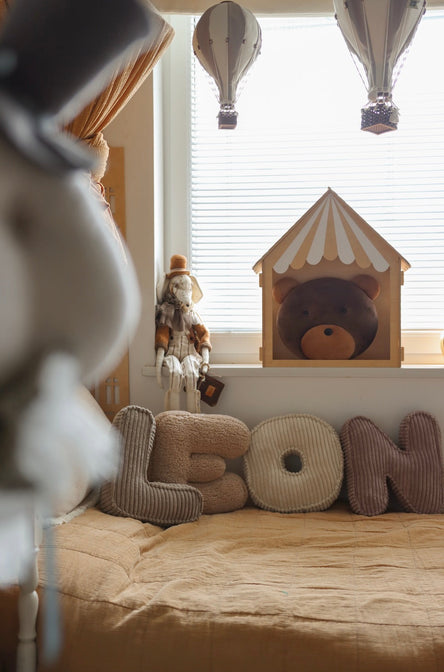 Buchstabenkissen Teddy beige