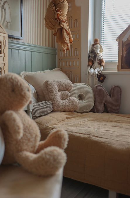 Buchstabenkissen Teddy beige