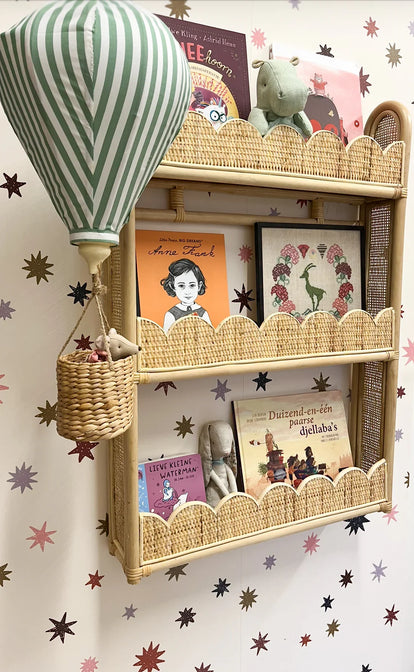 Rotan boekenrekje wandrek