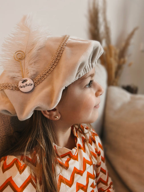 Luxuriöse Piet-Mütze mit Weihnachtsmannstab und Schleife - Beiger Samt - Zoemi Baby