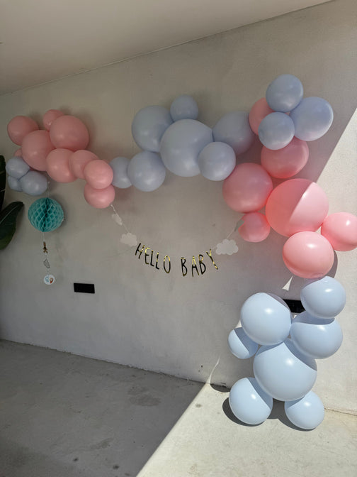 Wiederverwendbare Ballongirlande aus 3 pastellrosa Ballons - Balloony