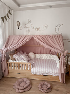 Betthimmel Musselin mit Rüsche für ein Betthaus