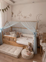 Baldachin aus Tüll für ein Betthaus