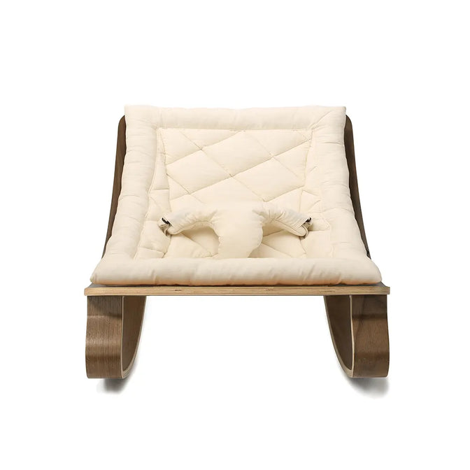 Wipstoel Levo Natural Wood Walnoot - Organic Milk