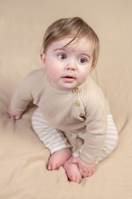 Gestreiftes Sand/Weißes Höschen