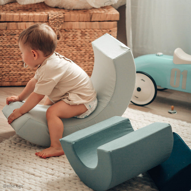 Milo Spielset Farrow