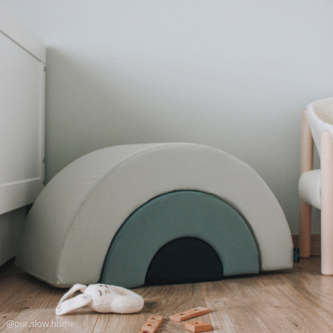 Milo Spielset Farrow