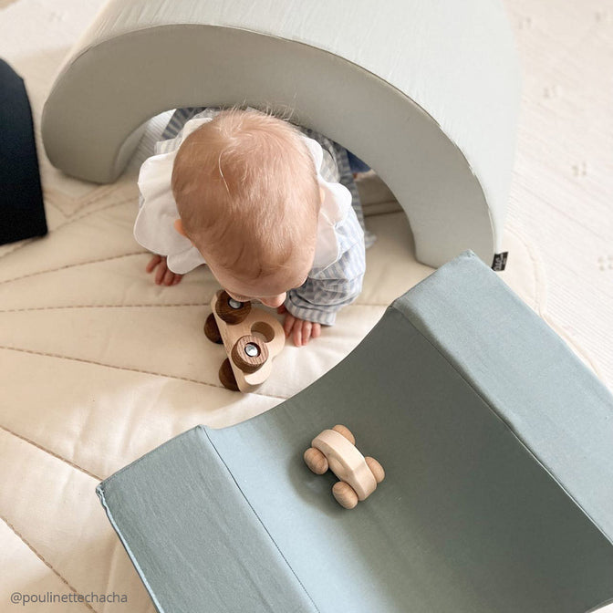 Milo Spielset Farrow