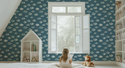 Krijt Wolkjes Behang Slate Blue - Happy Wall