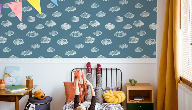 Krijt Wolkjes Behang Slate Blue - Happy Wall