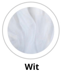 Baldachin aus Tüll mit Pompons