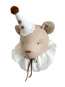 Bier Beige Weißer Kragen