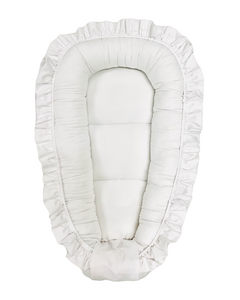 Babynestchen mit Rüschen weiß