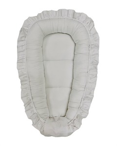 Babynestchen mit Rüschen grau