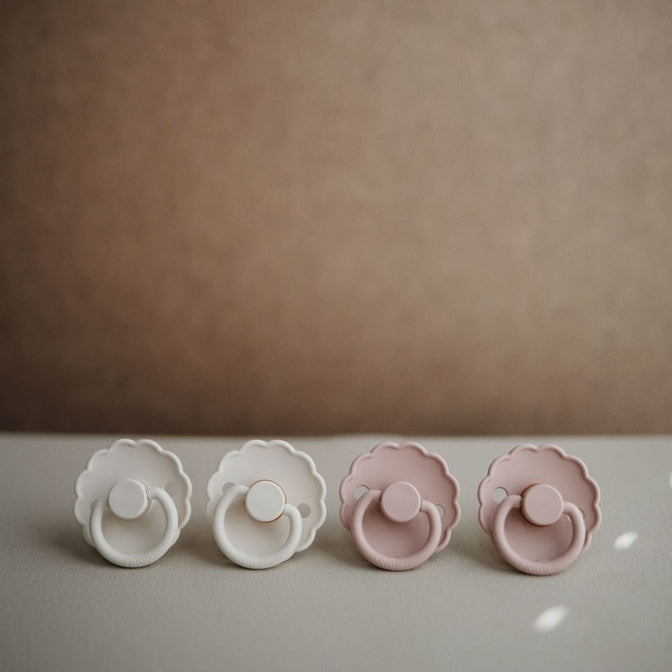 Latex Tutje Daisy Blush - FRIGG