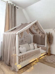 Baldachinstoff Tüll für ein Betthaus 