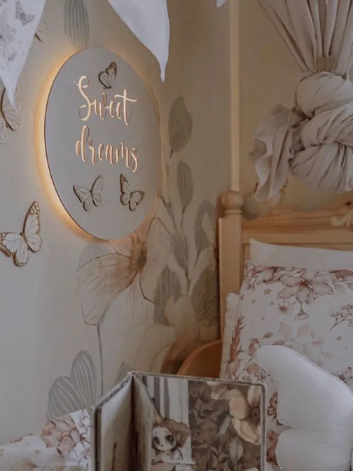 Schmetterling Wandlampe mit Namen