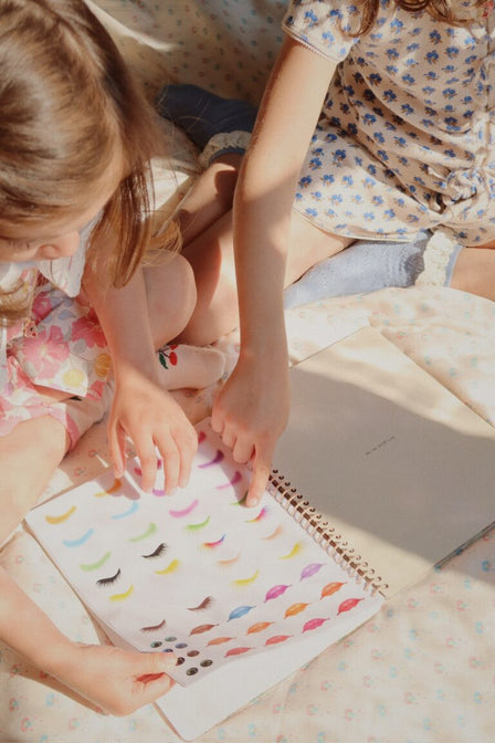 Make-Up Stickerbuch Glam Guide